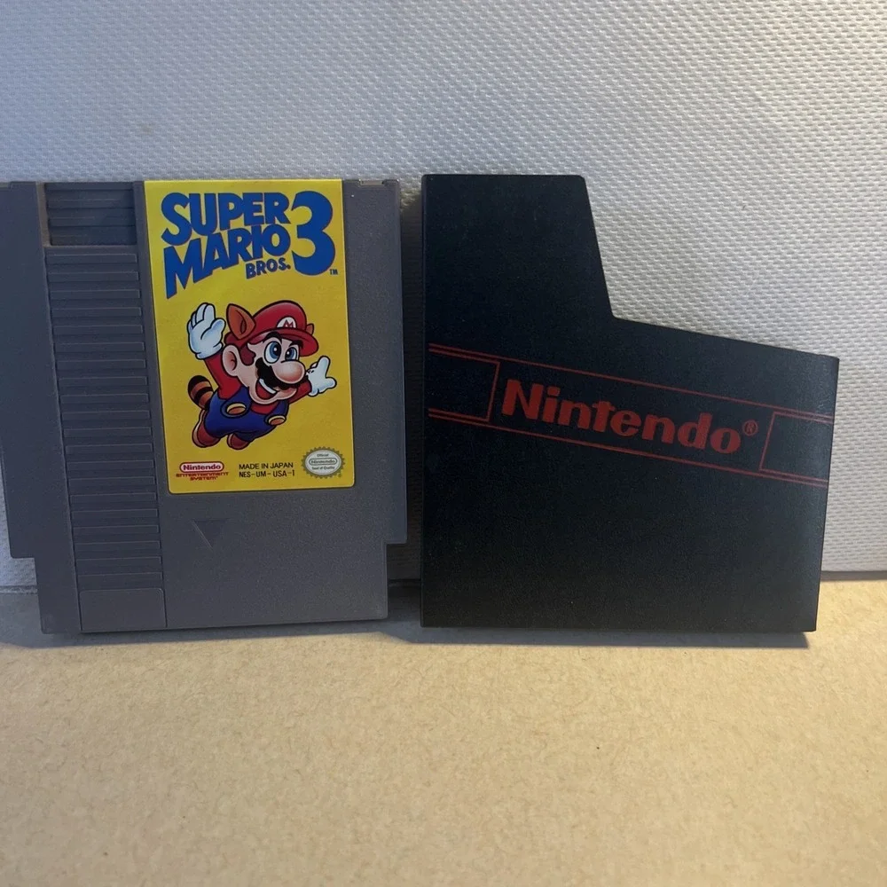 Nintendo Super Mario Bros 3 NES Gray Excellent Authentic Retro Video Game Sleeve
